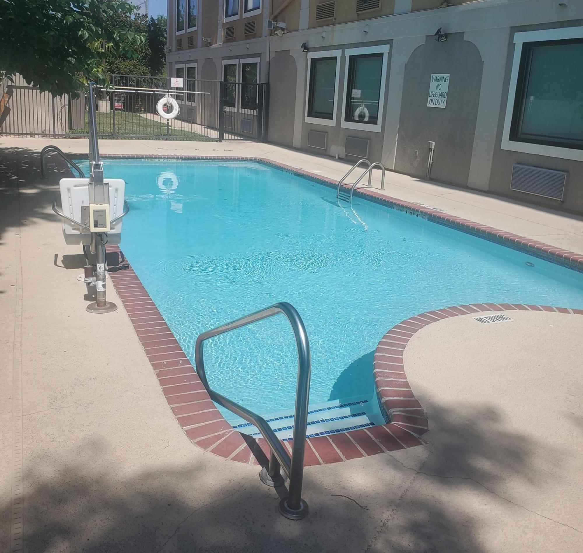 Holiday Inn Express & Suites San Antonio - Downtown Market Area By Ihg Bagian luar foto