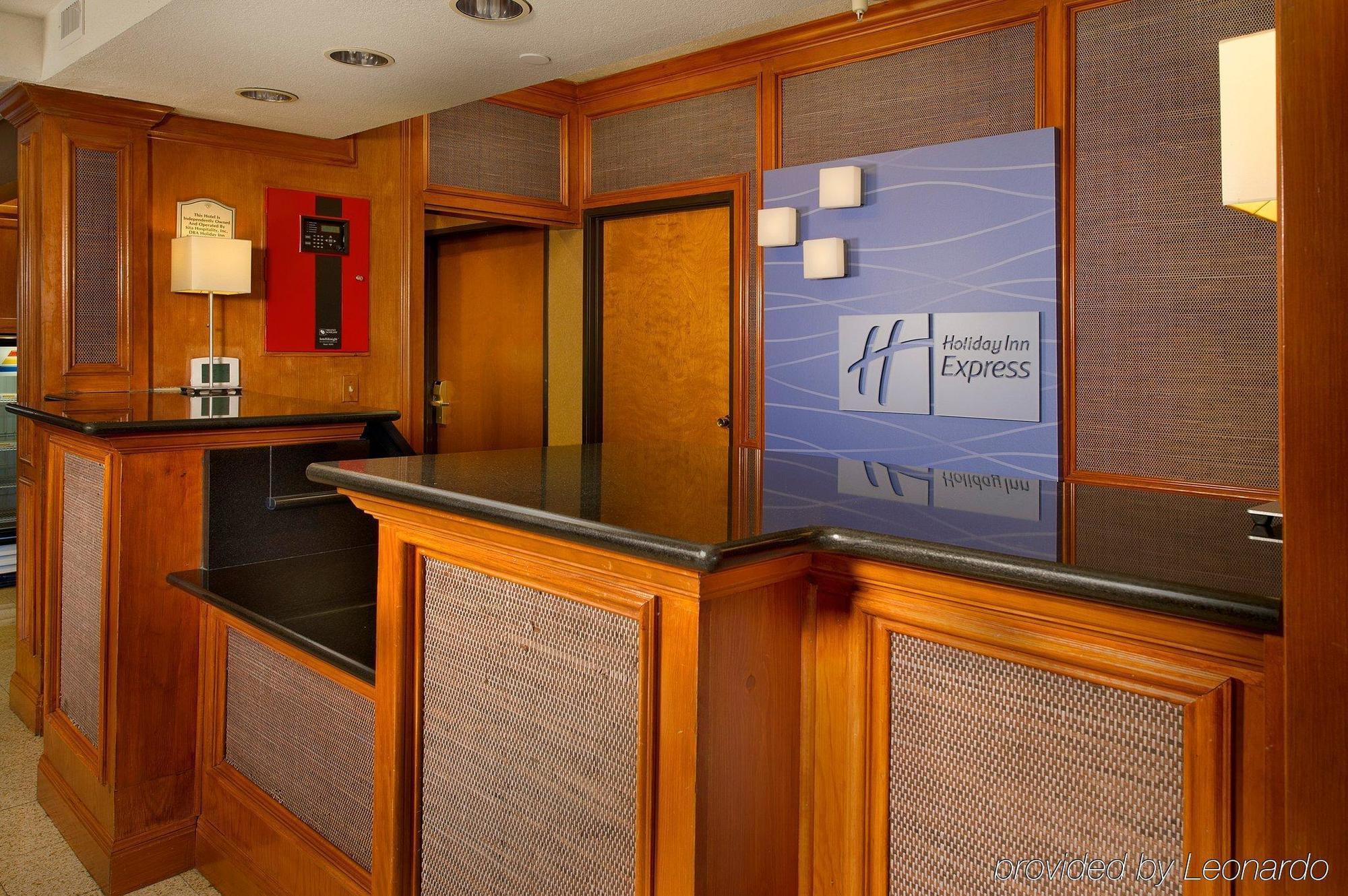 Holiday Inn Express & Suites San Antonio - Downtown Market Area By Ihg Bagian luar foto